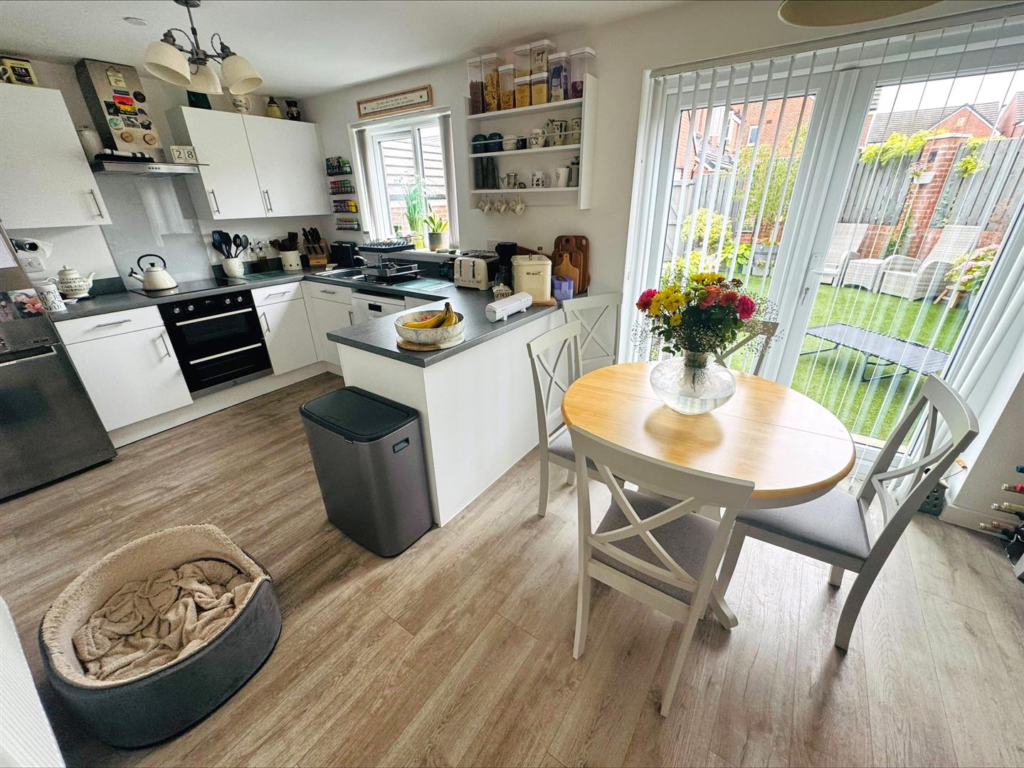 Clos Y Nant, Carway, Kidwelly, SA17 4JH